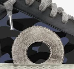 Low 1 | Rain -Oliver Cabell 3 f59578c9 6baf 4ff1 91c6 1f61331b18c1