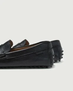 Driver | Black Pebbled -Oliver Cabell 44 679371d2 3461 4f56 84bc 28209b192b1e