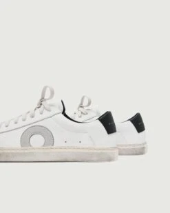 Low 1 | Belmont (Barefoot) -Oliver Cabell Barefoot Low1 Belmont Zoom