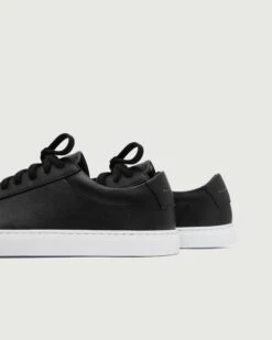 Low 1 | Black (Barefoot) -Oliver Cabell Barefoot Low1 Black Zoom