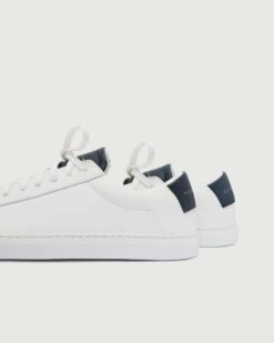 Low 1 | Ocean (Barefoot) -Oliver Cabell Barefoot Low1 Ocean Zoom