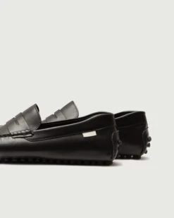 Driver | Black Leather -Oliver Cabell blckleahter3 a5849025 f25c 4de0 bb9c 31602388fe7f