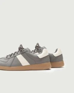 GAT | Matte Slate -Oliver Cabell gray ZOOM