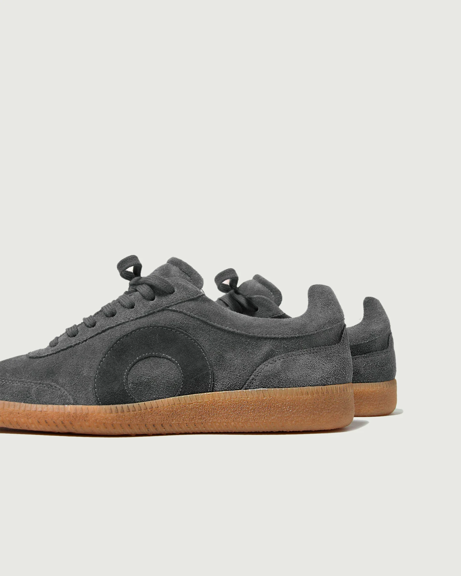 Pele | Pigment 4 Pele | Pigment - Image 2